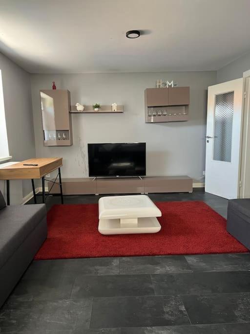 Gesamte Wohnung Mit Parkplatz Halstenbek Exterior foto